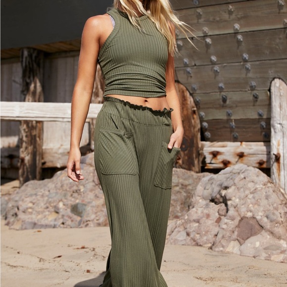 FREE PEOPLE MOVEMENT BLISSED OUT WIDE LEG PANTS CARGO GREEN RIBBED - Picture 2 of 7